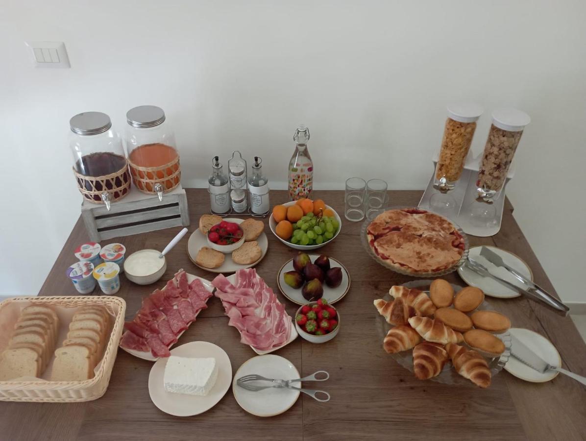 Samele Bed And Breakfast 레체 외부 사진